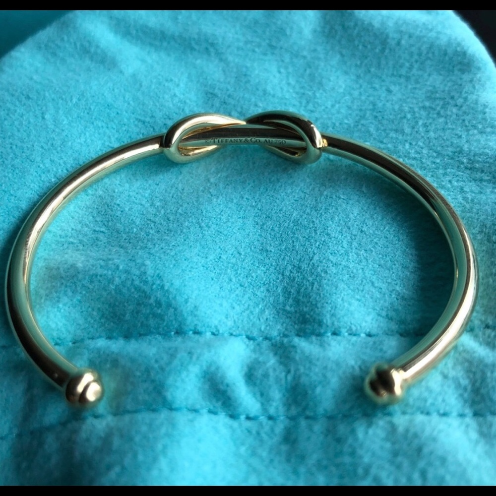 (Last one) TIFFANY 18K Gold Infinity Cuff - Picture 5 of 8
